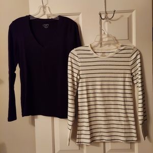 2 Long Sleeve Tee's Size Small